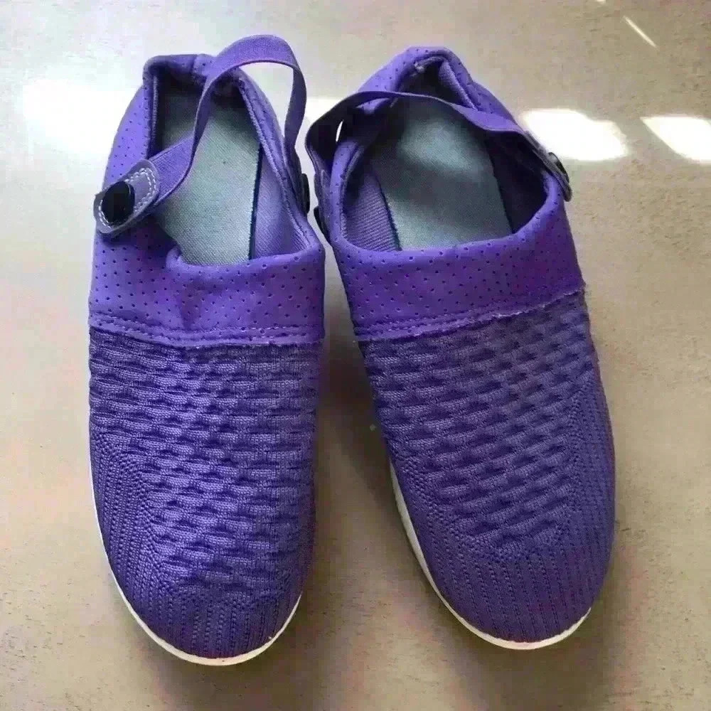 soft and comfortable women's shoe size 6